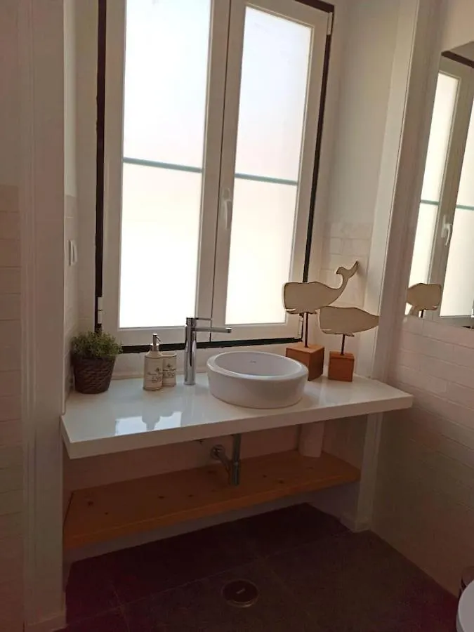 N2 Lisbon Center Romance Apartment 0*,  البرتغال